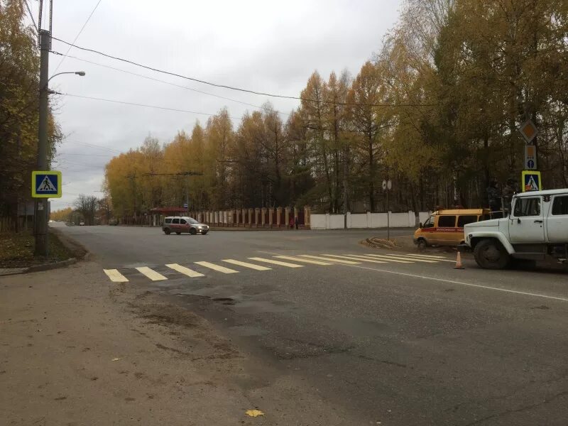 Благоустройство йошкар-ола. Серафимовская церковь екатеринбург. Дубки йошкар ола. Мини рынок дубки йошкар-ола. Благоустройство йошкар-ола.