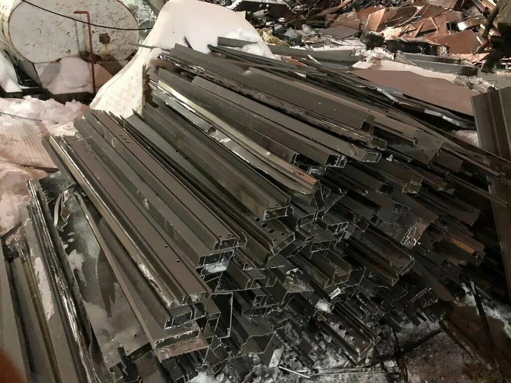 Металлические изделия для строительства. Металлобаза 2 нержавейка. Прием металлолома. Металлопрокат ассортимент. Труба металлическая.