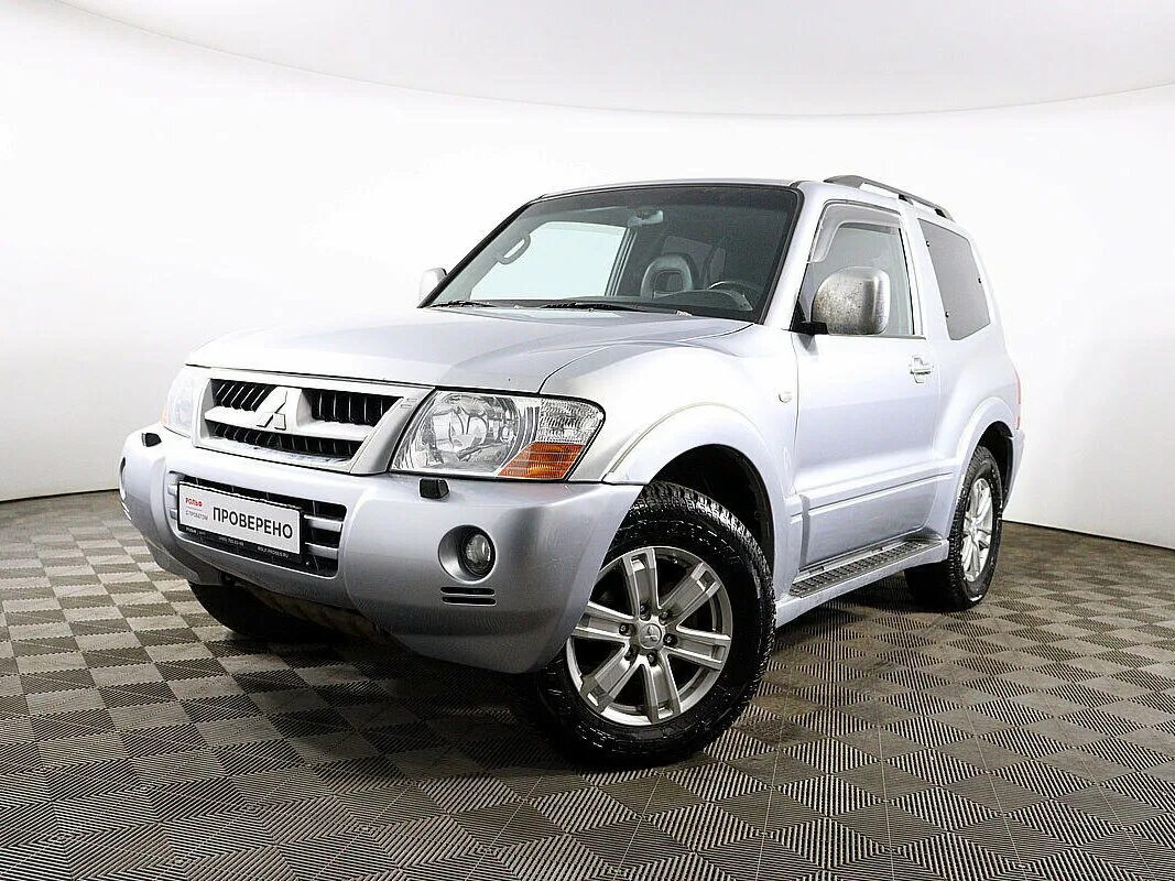 Мицубиси паджеро 2006. Mitsubishi Pajero 2006. Митсубиси Паджеро 3 Рестайлинг. Mitsubishi Pajero III Рестайлинг. Митсубиси Паджеро 2006г.