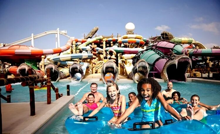 Аквапарк Абу Даби. Yas Waterworld Абу-Даби. Waterworld аквапарк Ереван. Аквапарк yas Waterpark. Много развлечений