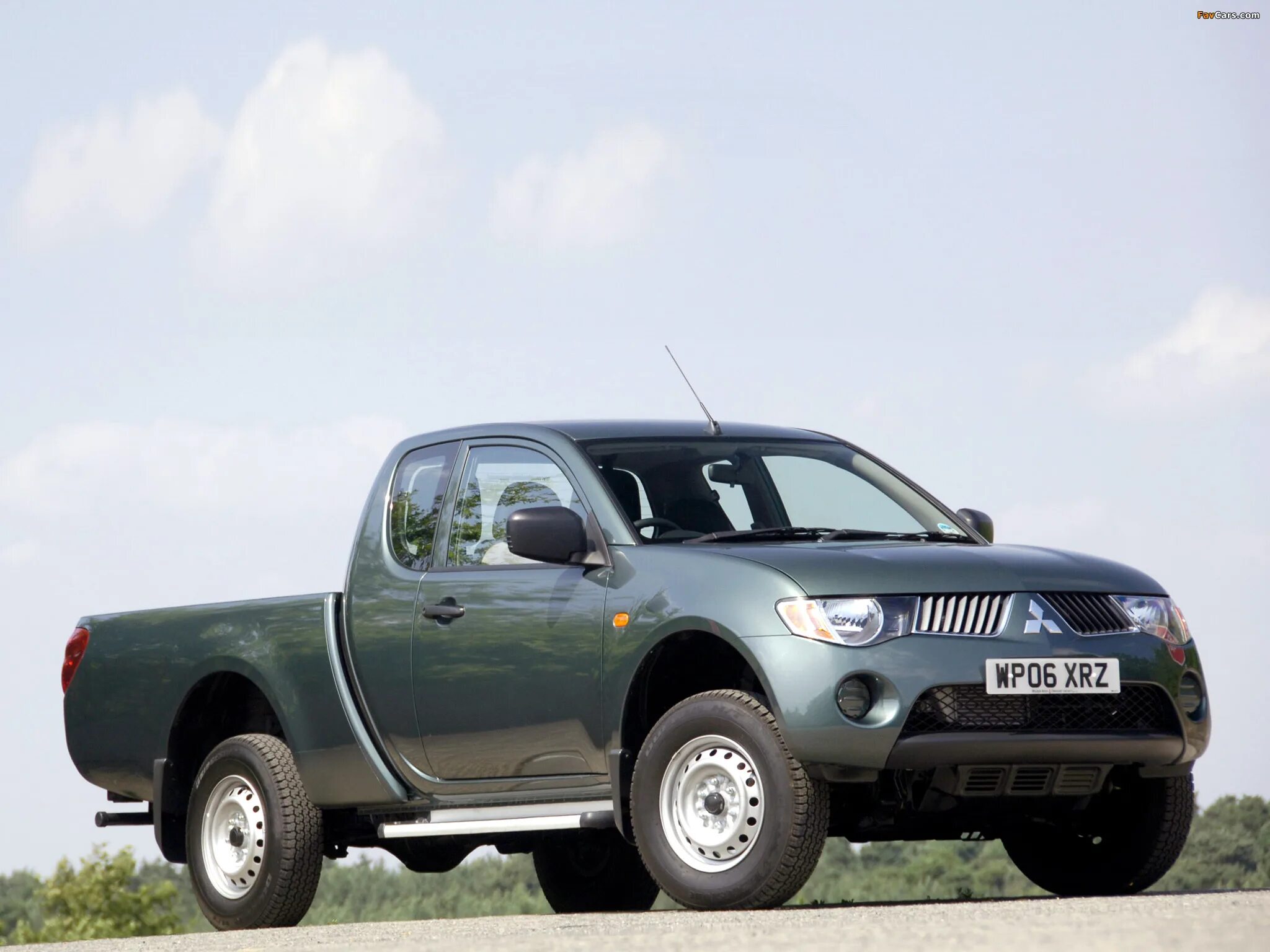 Mitsubishi l200. Mitsubishi l200 4. Митсубиси л200. Mitsubishi l200 2.