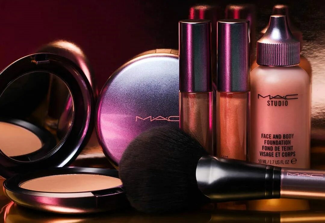 Mac Cosmetics. M.A.C.косметика. Фирма косметики Мак. Косметика Mac упаковка. Косметика мас купить