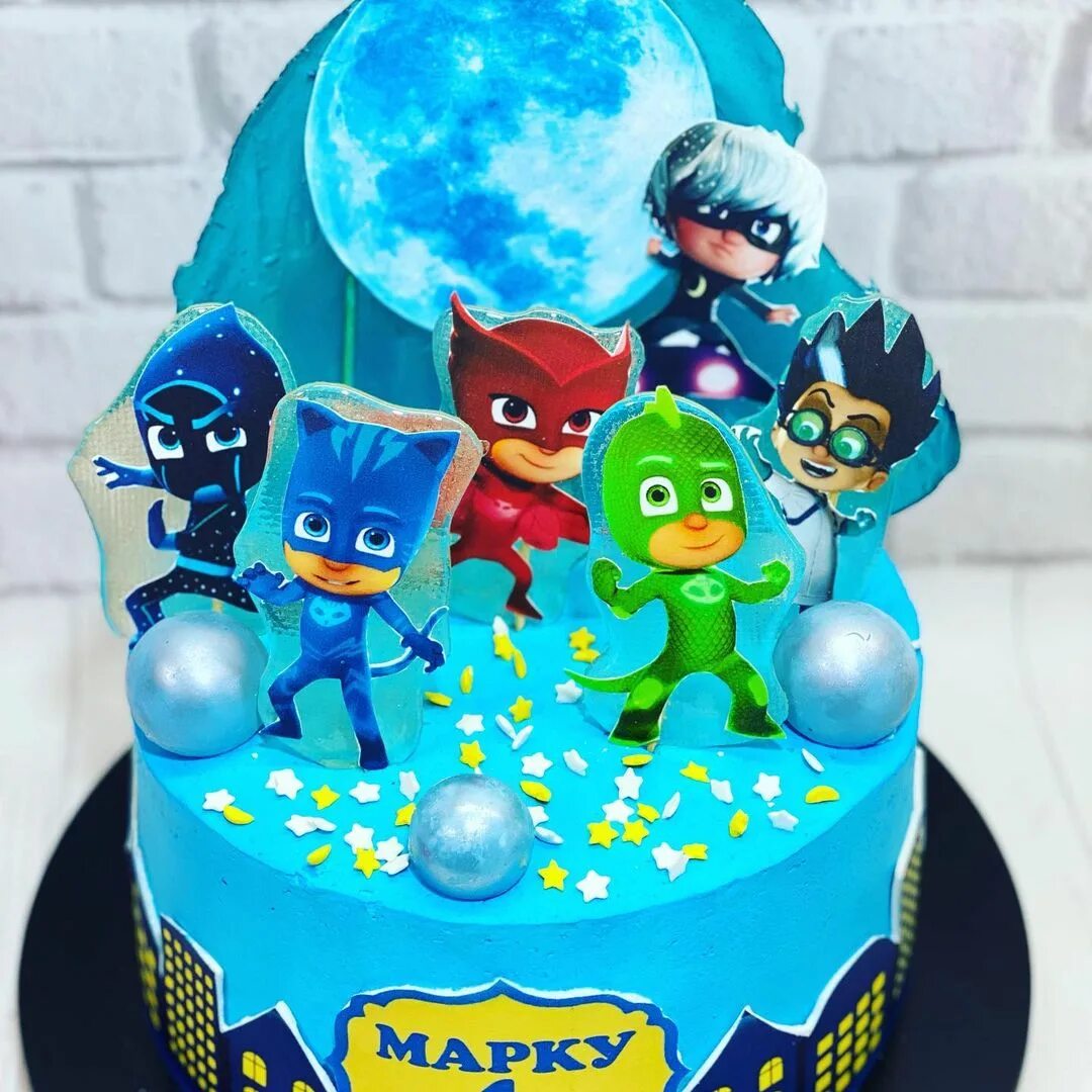 Торт с героями мультфильмов для мальчика. Капкейки герои в масках. Торт с мультгероями. Плохие торты герои. Персонаж тортик.