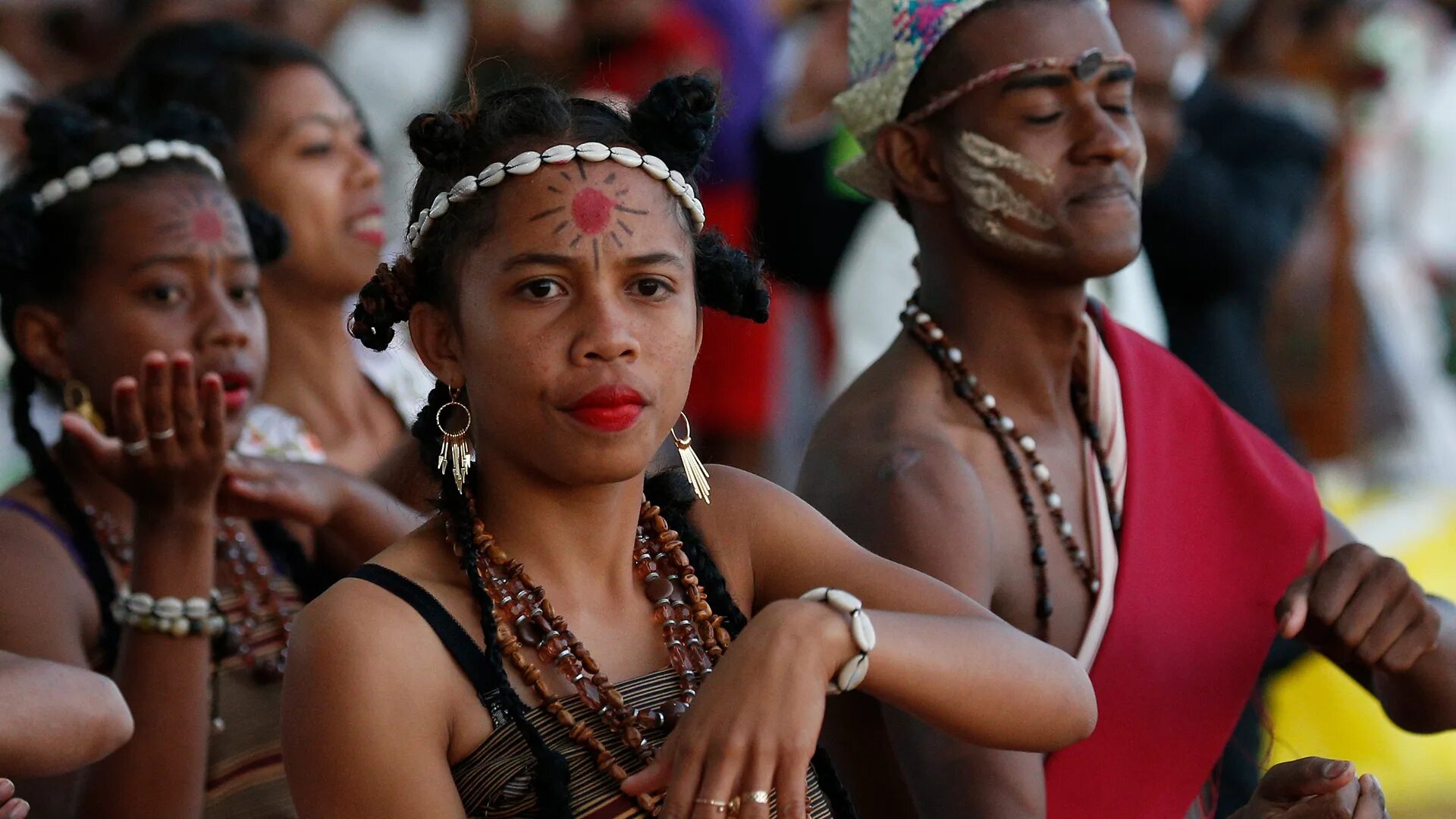 Мадагаскар мальгаши. Малагасийцы раса. Малагасийцы. Малагасийцы племя в африке-. Мальгаши народ африки.