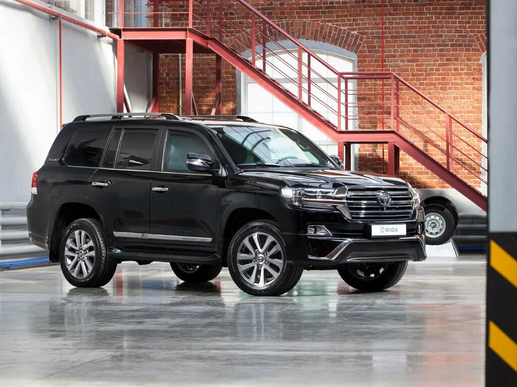 тойота ленд крузер 200 бронированный. бронированная тойота ленд крузер 200. ленд крузер 200 бронированный. бронированный крузер. бронированная тойота ленд крузер 200.