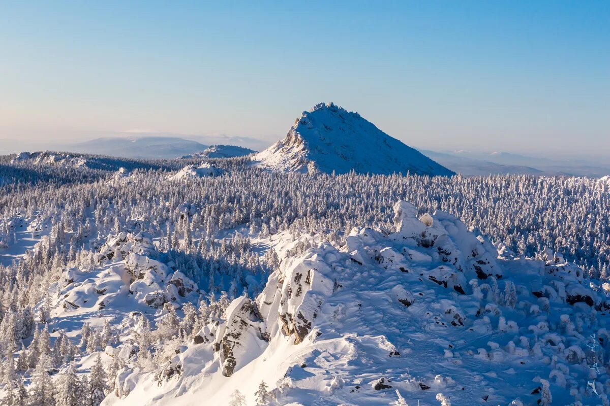 высота кавказские и уральские горы. гора манарага республика коми. какие горы больше уральские или. самые высокие горы республики коми\. какие горы находятся на территории республики коми.