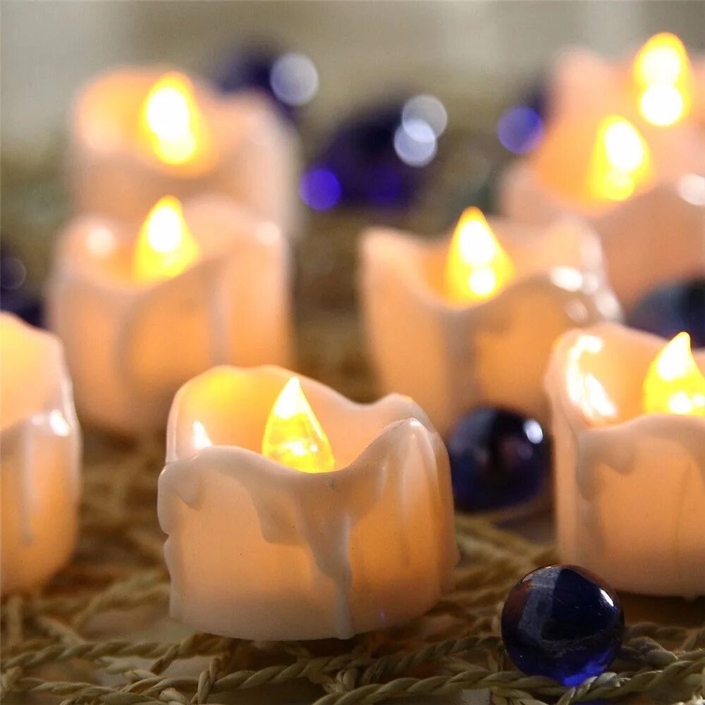 Желтая свеча. Восковые свечи с подсветкой. Освещение свечами. Tealight свечи.