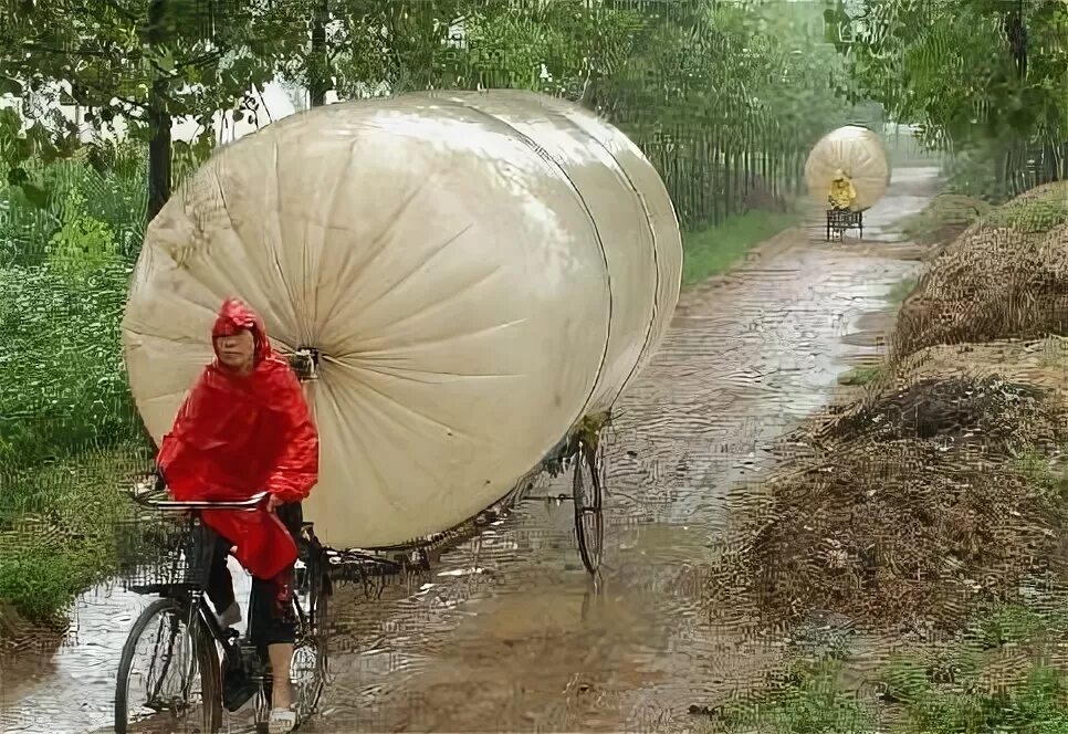 Украсть китай. Мешок для велосипеда. Китайцы воруют ГАЗ В мешках. ГАЗ В полиэтиленовых мешках. Китайцы перевозят ГАЗ В пакете.