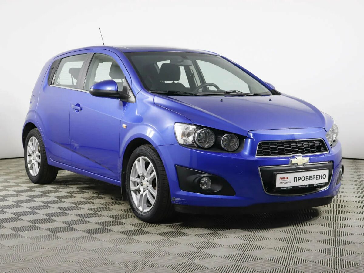 Купить авео новый. Chevrolet Aveo 2013. Chevrolet Aveo II хэтчбек. Шевроле Авео хэтчбек 2022. Chevrolet Aveo 1.6.