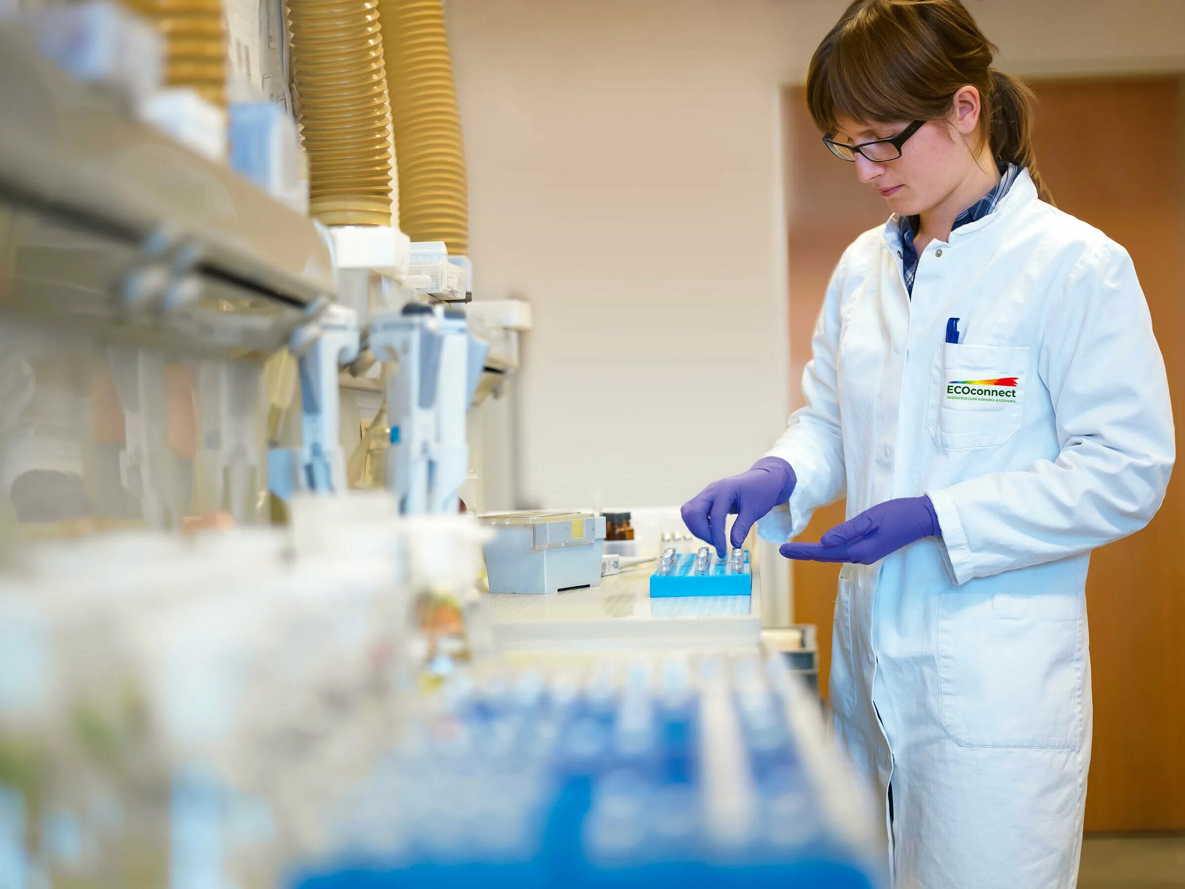 Лаборант по физико-механическим испытаниям. Входной контроль качества. Лаборатория в аптеке. Лабораторный контроль качества воды. Контроль качества лабораторных исследований.
