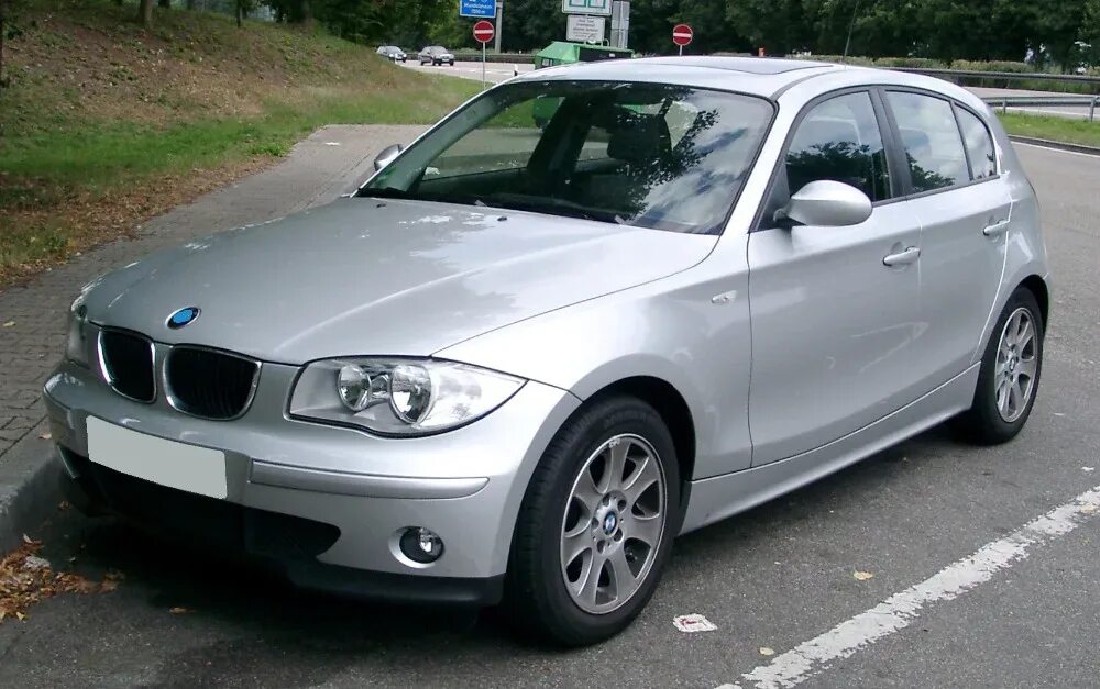 Bmw 1 e81. БМВ Е 87 2007. БМВ е87 116i. BMW 1 Series (e87). BMW 1 (e81) 116 i.