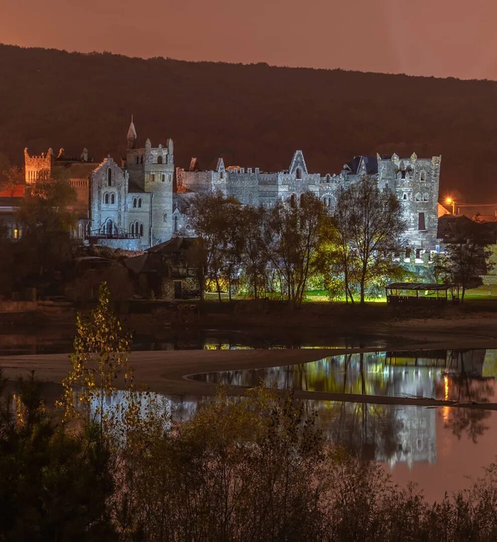 Замок в белгороде. Замок белгород песчаная. Замок на белогорье белгород. Замок utark в белгороде. Замок ютарк в белгороде.