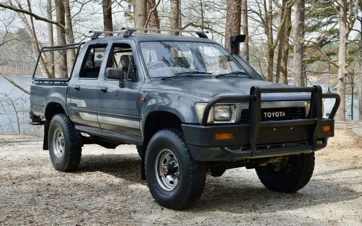 7 diesel. Toyota prado 1990. Тойота хайлюкс 1990. Dodge бортовой power ram 1990. Митсубиси делика 4.