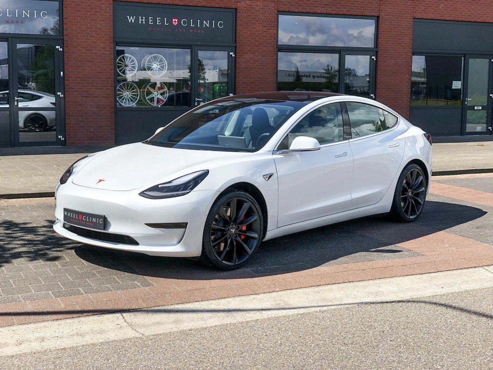 Tesla model 3 White. Tesla model 3 Performance. Tesla model 3 белая. Tesla model 3 Performance белая.