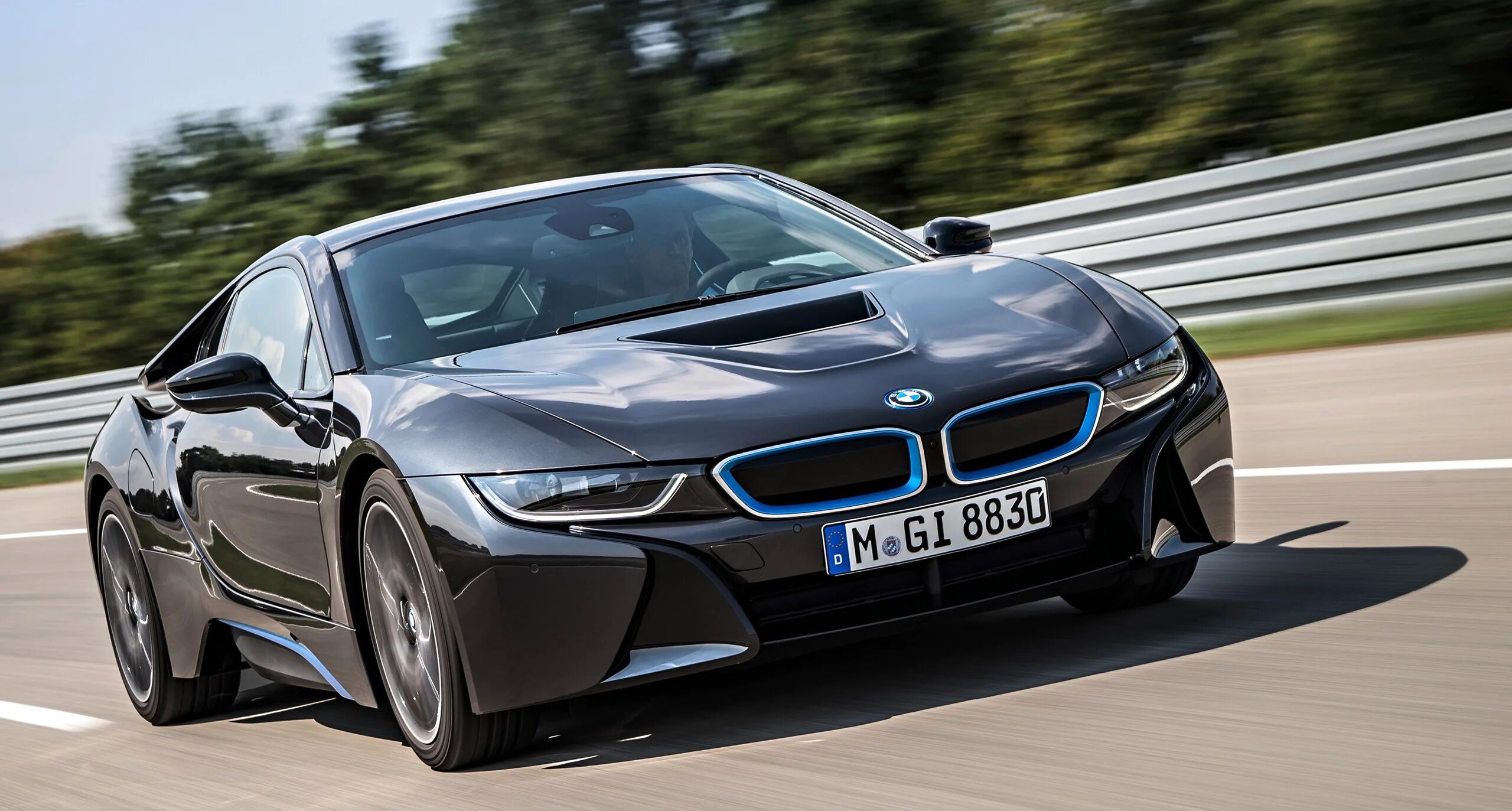 Новая bmw фото. Bmw i8 2025. bmw i8 2025. bmw i8 2013. bmw суперкар i8.