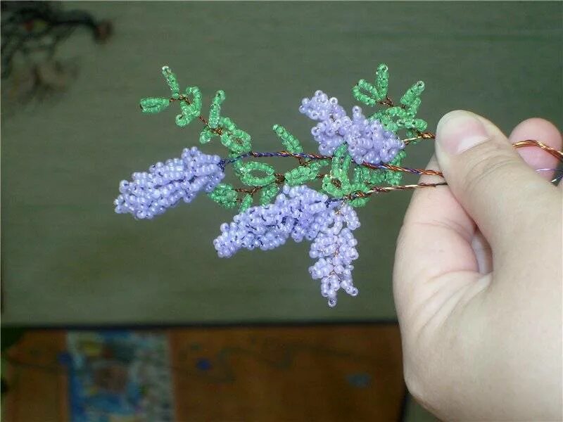Сирень из бисера пошаговое. Бисероплетение сирень. сирень из бисера дерево. сирень из бисера мастер класс.