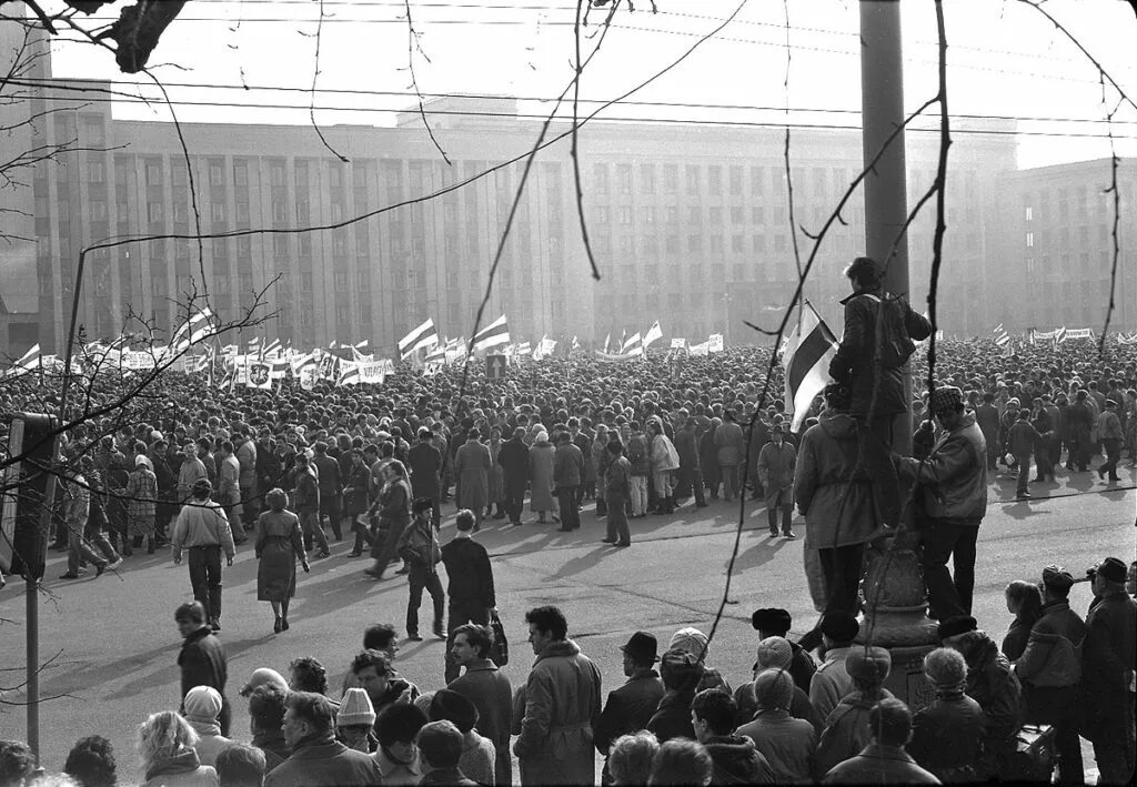 Белорусский народный фронт 1990. Митинг 1991 Минск. Митинг. Митинг 1990. Митинги 1990