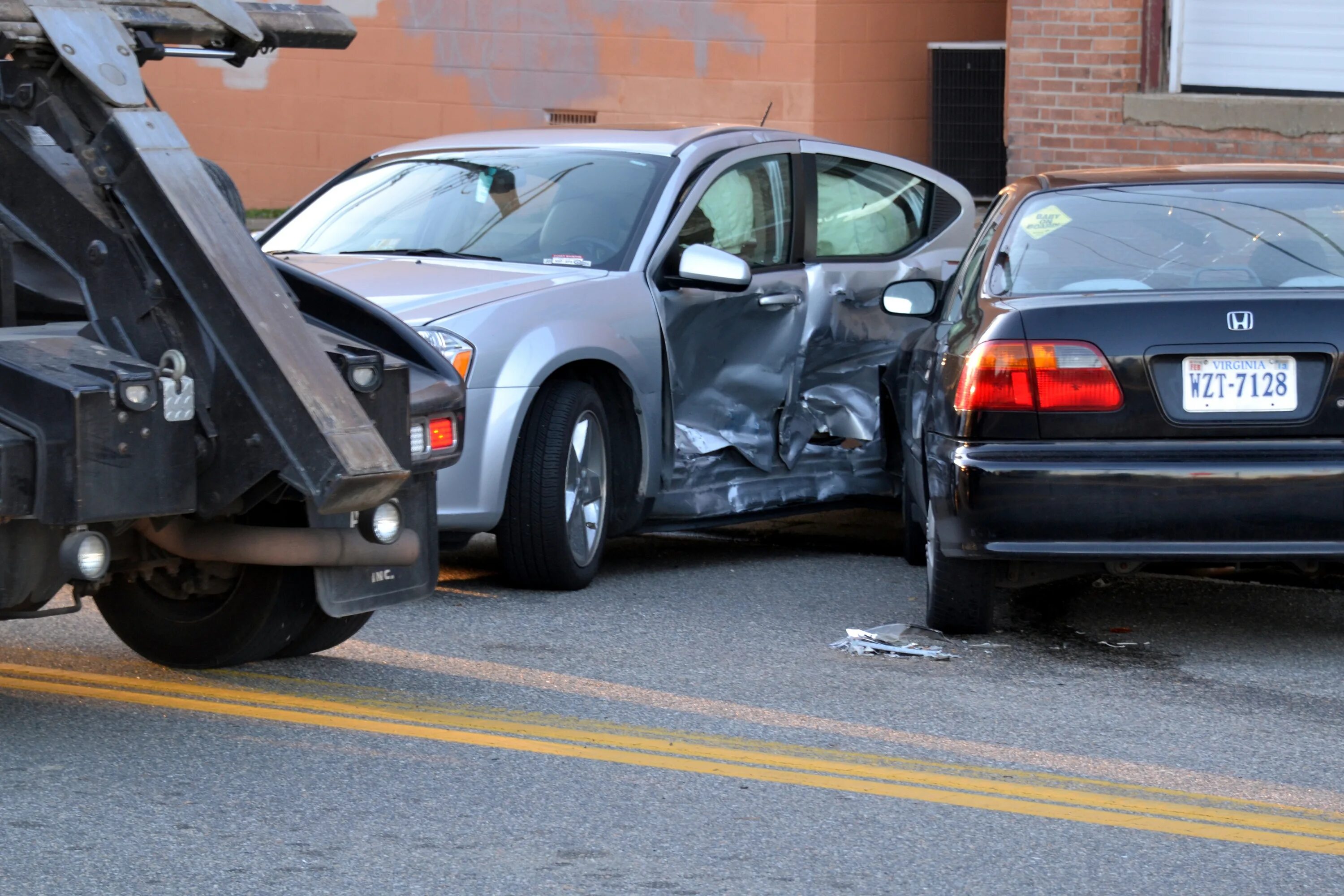 Before after car crash. Overturned car. Узнать виновника дтп