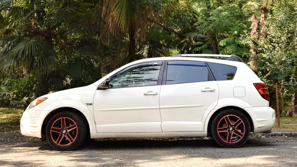 Вайб диски. Pontiac Vibe 2005 White. Понтиак Вайб 4 ВД. Pontiac Vibe r18. Понтиак Вайб 2.