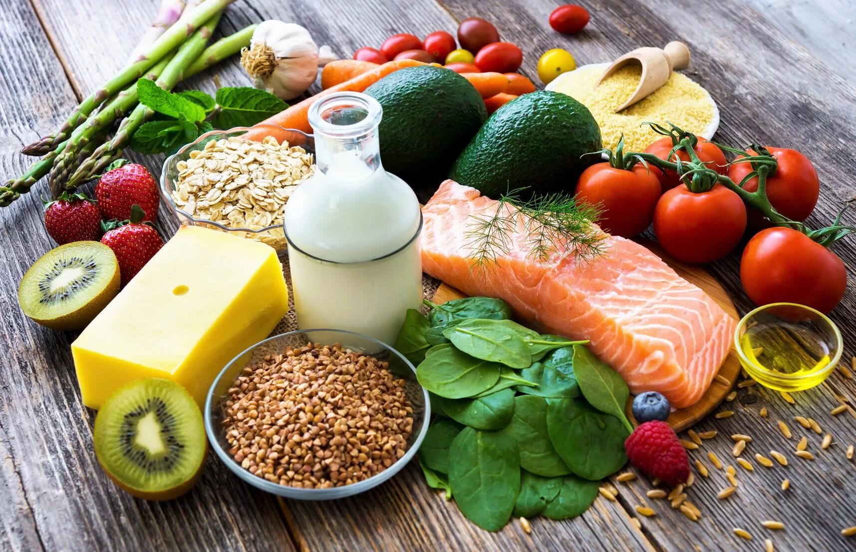Самые богатые овощи. Полезные продукты. Полезные продукты питания. Здоровое питание. Здоровая и полезная пища.