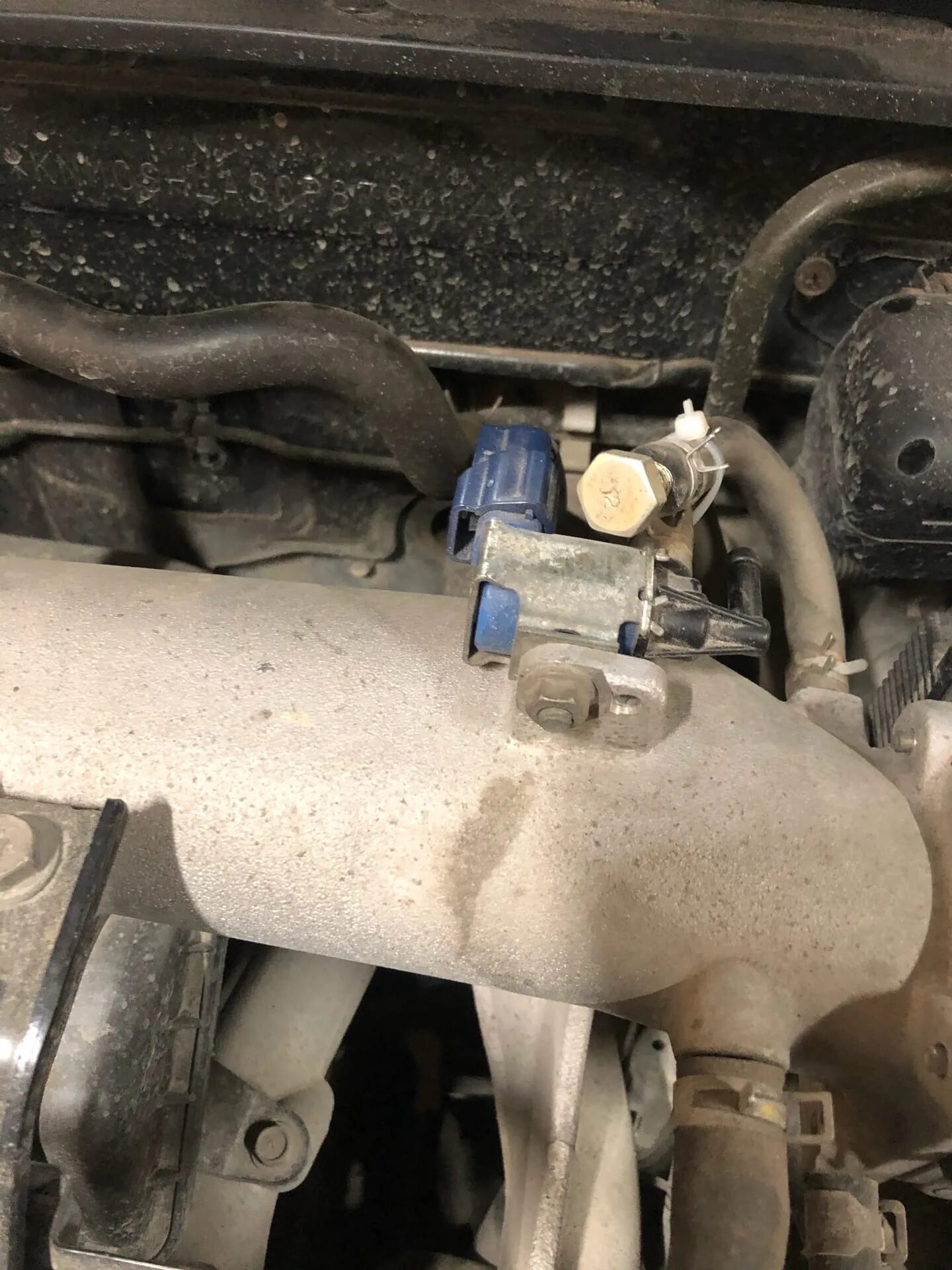 Клапан абсорбера. - Nissan Almera II (N16), 1,8 л, 2004 года запчасти DRIVE2
