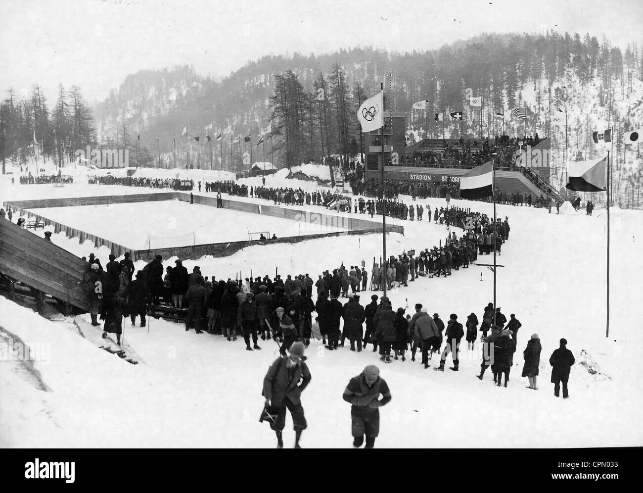 Зимние олимпийские игры 1928 года. Санкт Мориц 1928. Saint Moritz 1928 Pin. Курорт катаются Энгадин старое фото 1916.