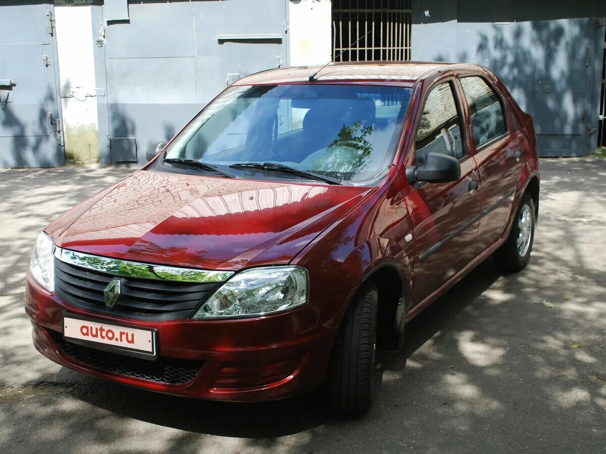 Renault Logan 2013. Рено Логан 1 2013 красный. Рено Логан Рестайлинг 2013. Renault Logan 2013 Red.