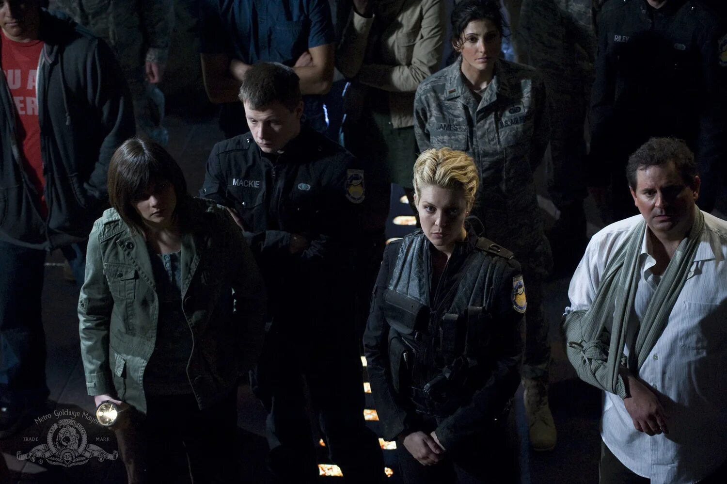 Звездные врата вселенная 1. Роберт карлайл звездные врата вселенная. Звездные врата: вселенная сериал актёры. Звездные врата вселенная 1. Sgu звёздные врата.