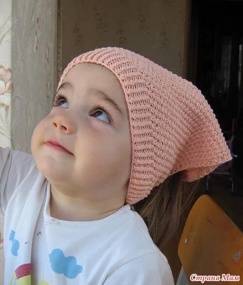 вязаная шапка косынка для девочки. шапочка косынка спицами для девочки. детская летняя шапочка для девочки. косынка спицами девочке. вязаная шапка косынка для девочки.