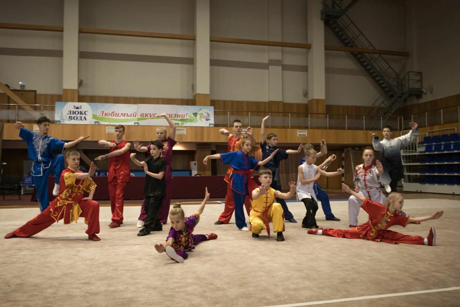 Самбо чемпионат урфо 2022. Спортивные танцы тюмень. В тагиле. Урфо 2023 ушу челябинск. Кубки урфо по смб.