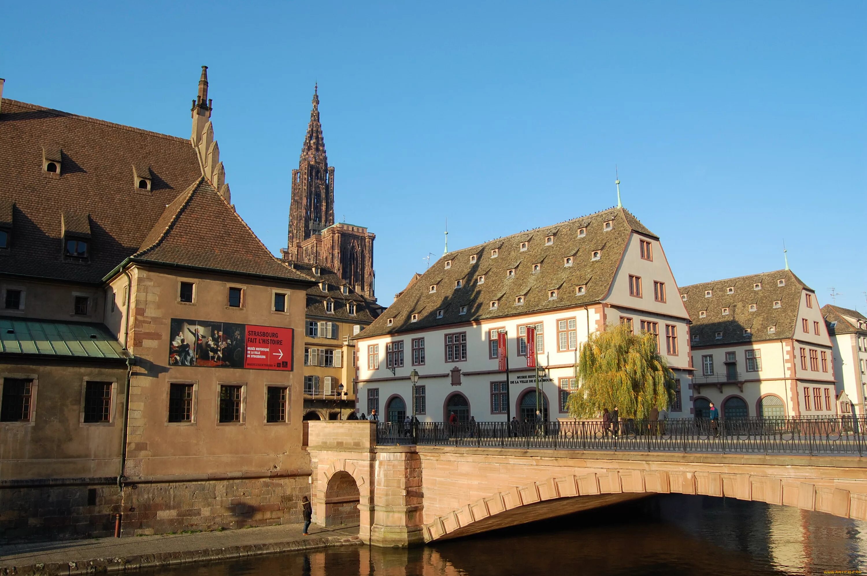 Strasbourg. Страсбург город. Страсбург Франция достопримечательности. Страсбург центр города. Страсбург фото