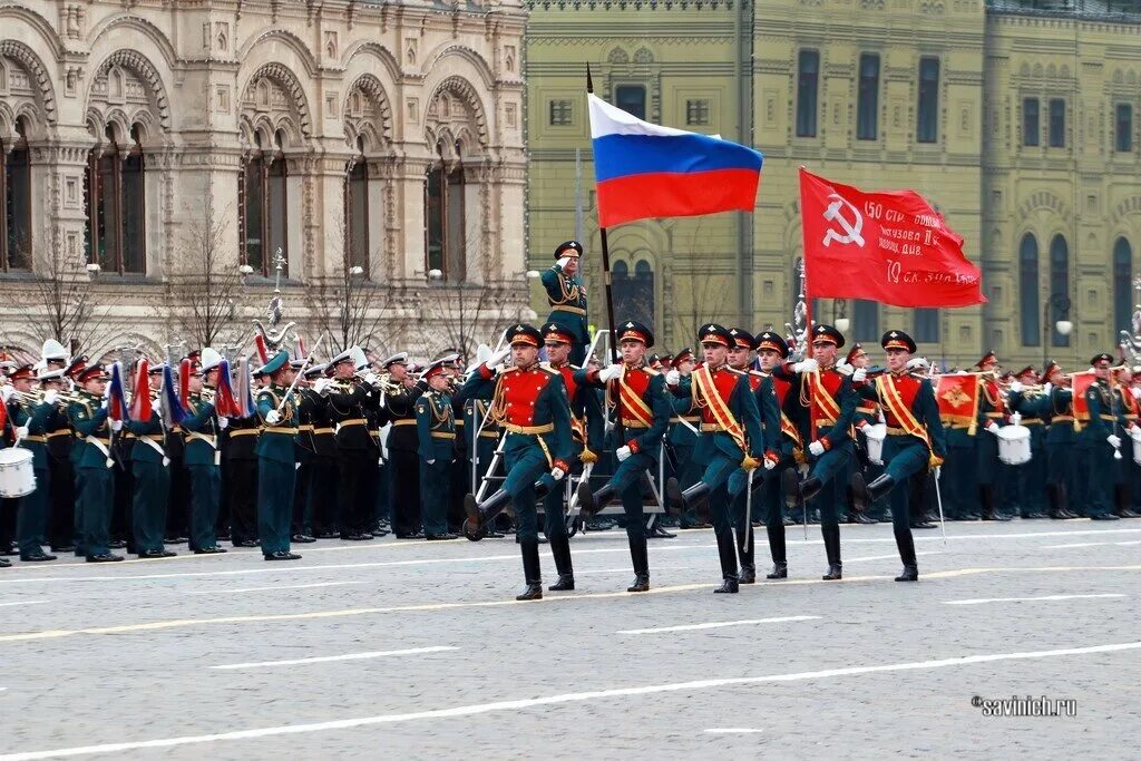 Когда начинается парад. Парад Победы 2021. Парад Победы на красной площади 9 мая 2021. Парад 2021 на красной площади. Парад Победы 2020 в Москве вынос Знамени.