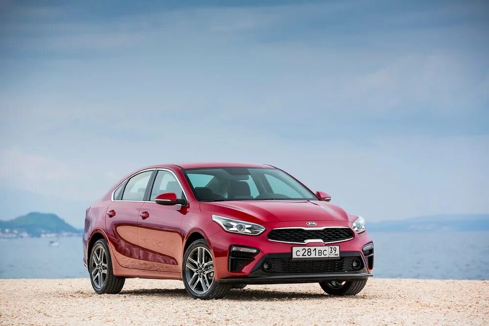 2018 Kia Forte / Forte5 Review, Pricing, and Specs