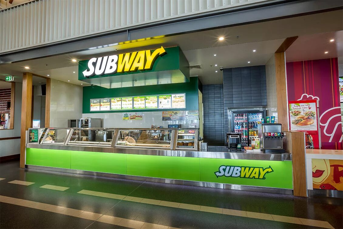 Subway сеть. Сабвей сеть быстрого питания. сабвей ресторан быстрого питания. subway фудкорт.