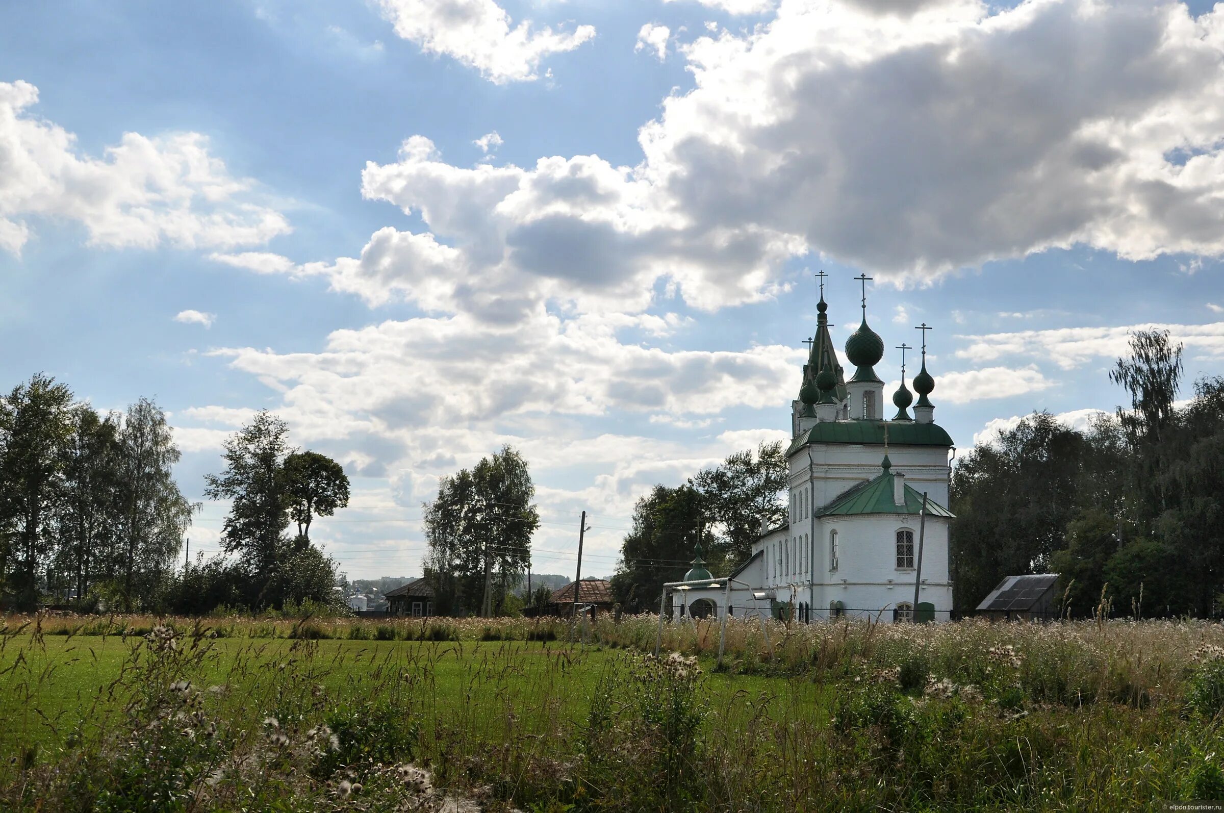 Романовская сторона тутаева. Тутаев романовская сторона. ритуалка тутаев романовская сторона. тутаев вид на романовскую сторону.