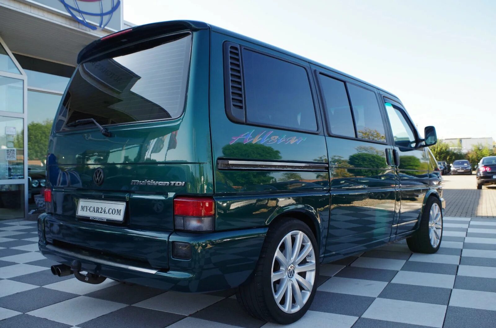 В 4 volkswagen купить. Фольксваген Мультивен т4. Volkswagen Caravelle т 4. Фольксваген Транспортер т4. Volkswagen t4 2000.