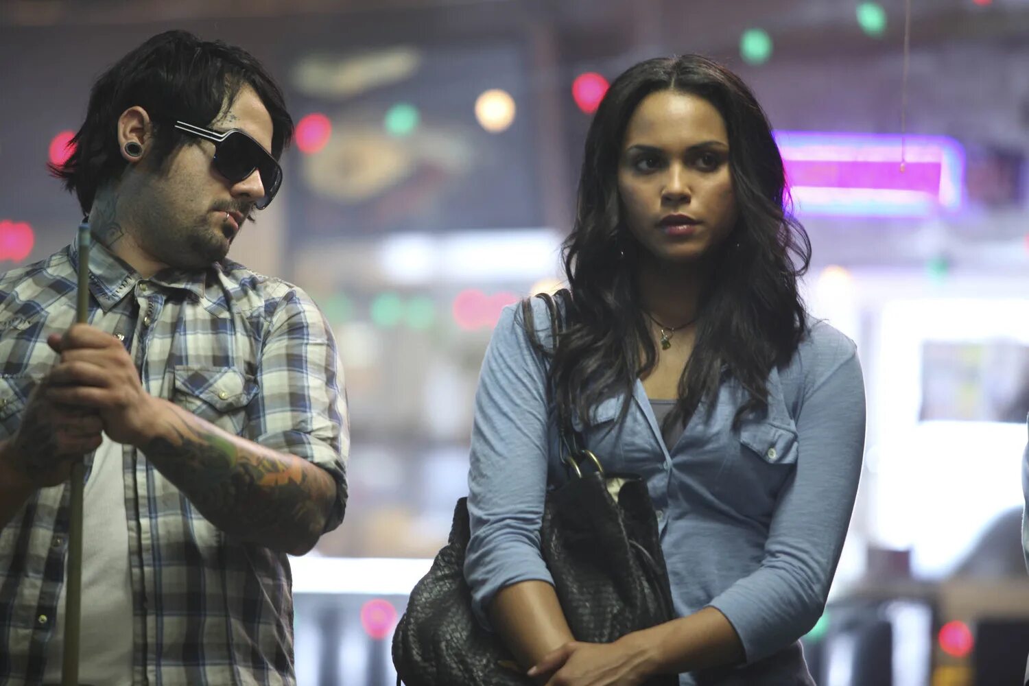 Обмани меня фостер. Jubel kiddo lie to me. Lie to me обмани меня (2009–2011). Лайтман обмани меня. Jubel kiddo lie to me.