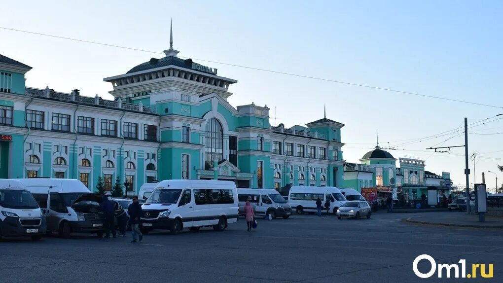 Омский ж/д вокзал. ЖД вокзал Омск. Омск пригород ЖД вокзал. Омский ж/д вокзал до реконструкции.