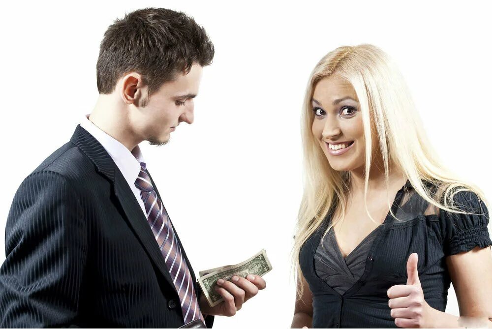 Жена дает другому мужчине. Мужчина деньги девушка. Мужчина платит женщине. Деловые мужчина и женщина. Мужчина дающий.