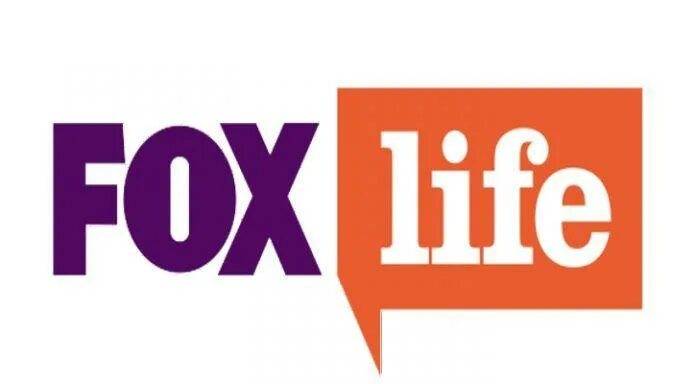 Канал fox прямой эфир. Канал Fox Life. Fox TV логотип. Телеканал Fox Life реклама. Пульт Fox Life.
