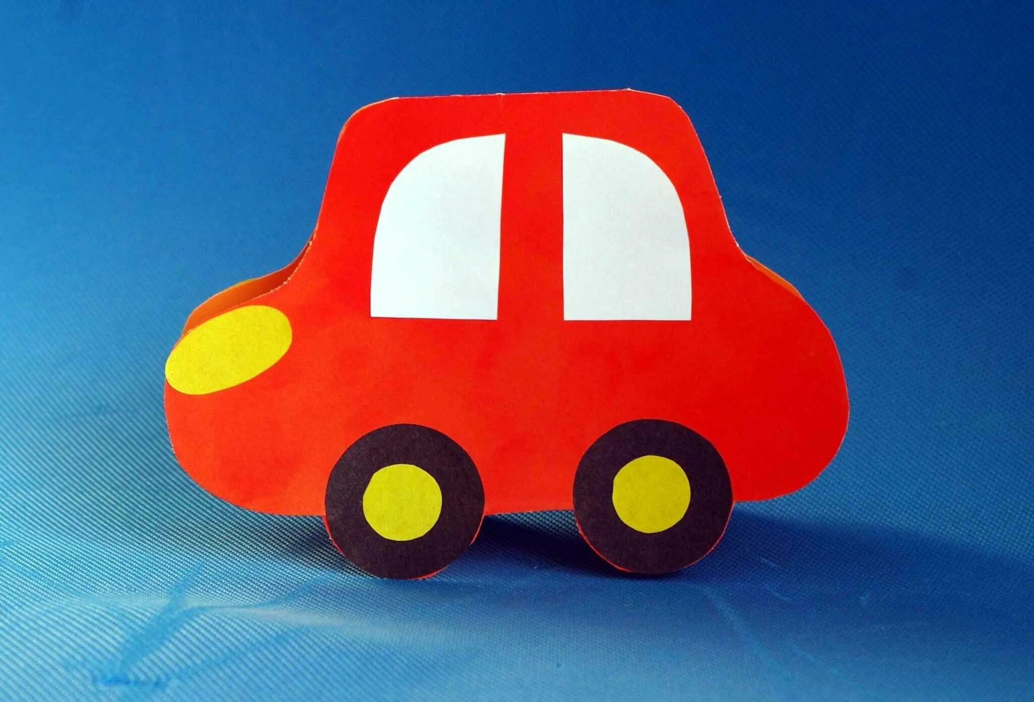 Машинка из картона для детей. Машинка из цветного картона. Машинка из цветного картона для детей. Машинка (из фетра).