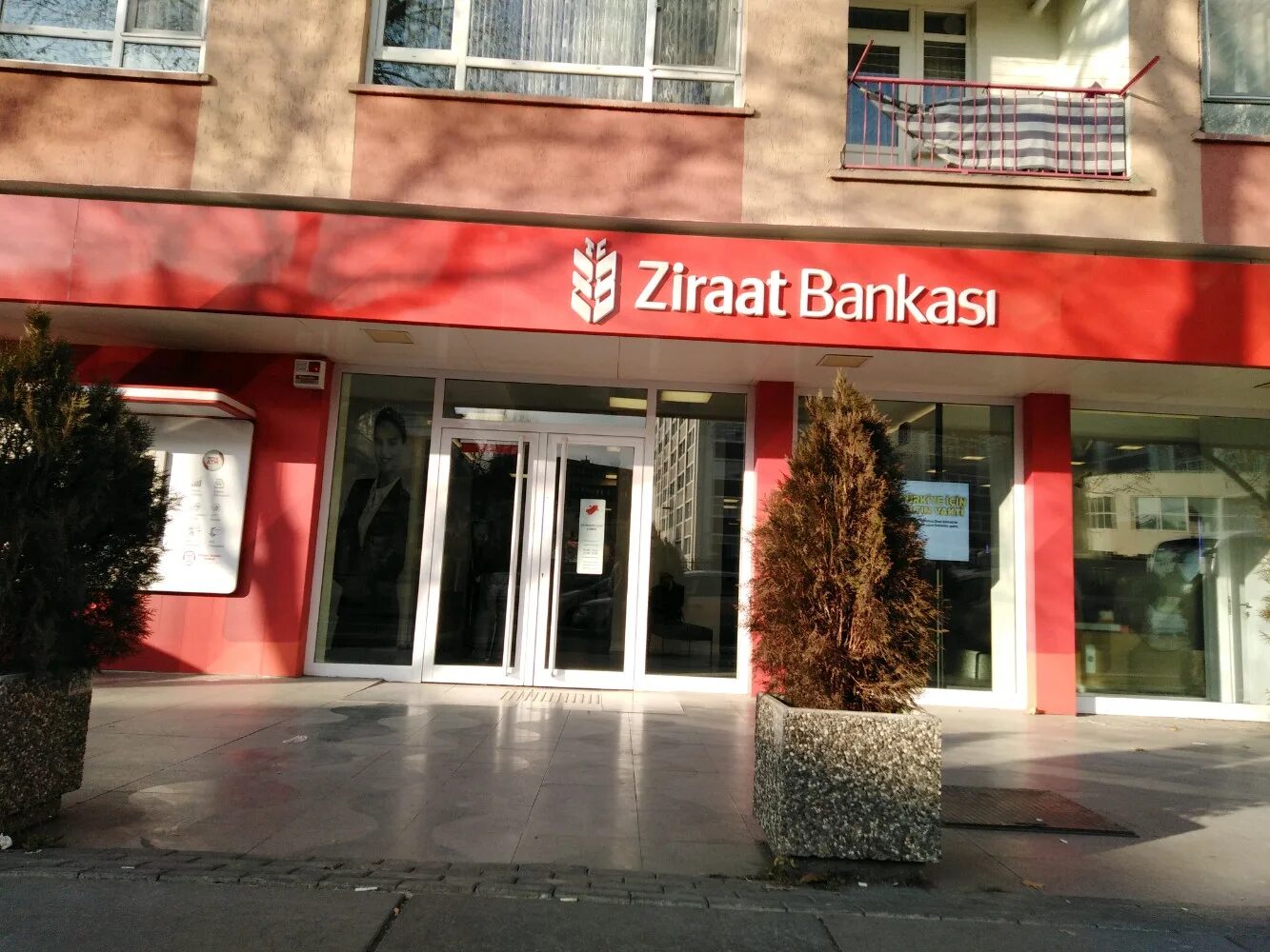 Зираат банк сайт. Зираат банк Турция. Банк в Турции Bankasi. Турецкий банк Ziraat Bank. Зираат банк Ташкент.