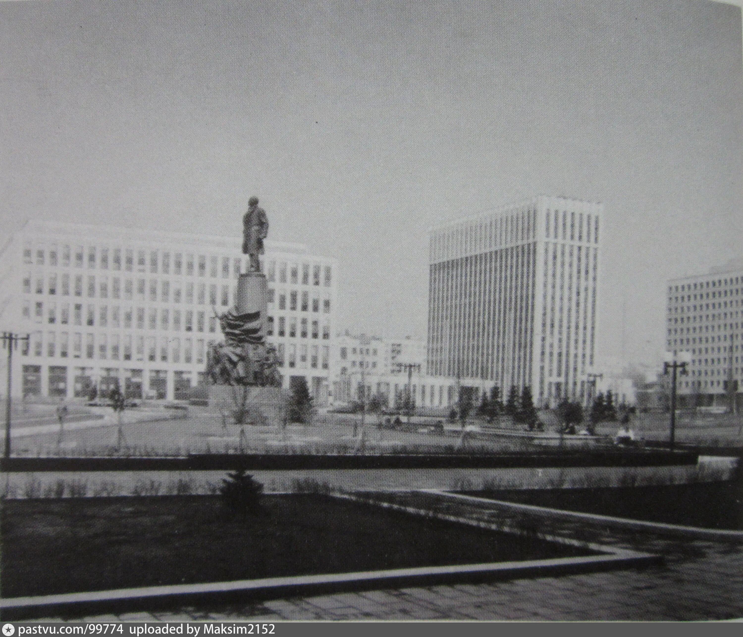 Архитектура москвы 20 века. Октябрьская площадь Москва. 2 Я Октябрьская площадь в Москве. Москва, здание на Октябрьской площади. Зодчие Москвы.