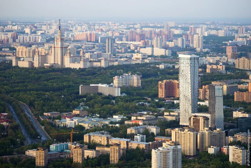 Московский наблюдать. Высотки в Перово. Высокие здания Москвы. Самое высокое здание в Москве. Самая высокая точка Москвы.