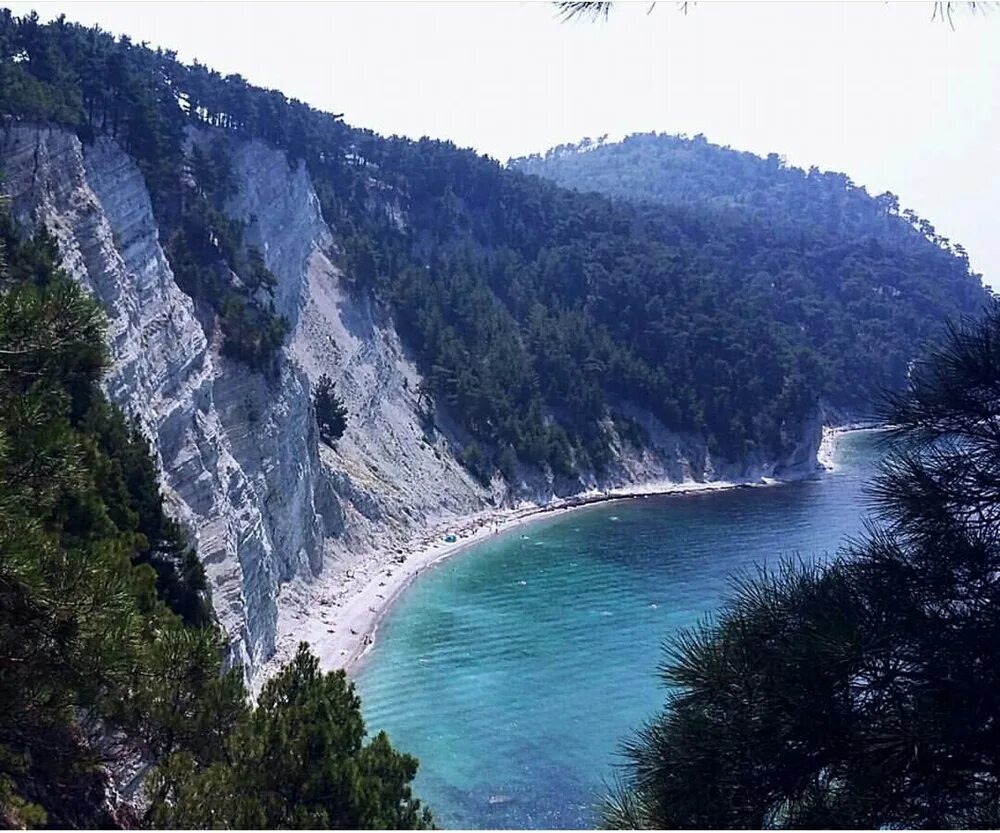 пляж джанхот геленджик 2022. райский остров (мюссера). бухта инал. «инал» гостевой комплекс. тихие места отдыха на черном.