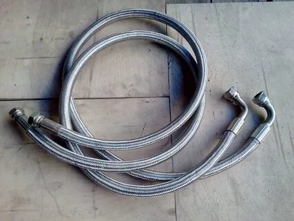 Шланг в металлической оплетке