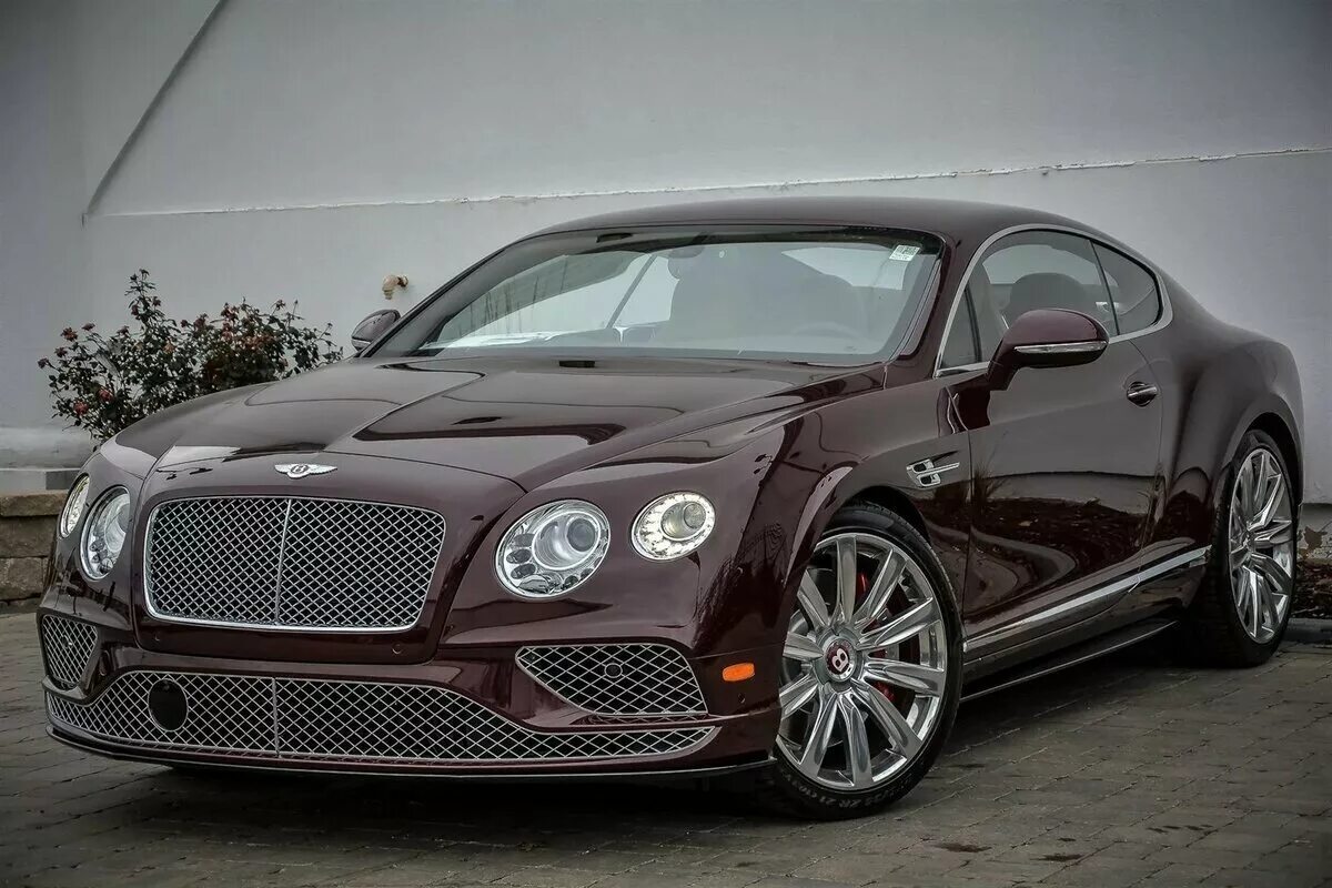 Бентли фото. Бентли Континенталь пе. Bentley Continental gt. Bentley gt v8 Mulliner. Bentley Континенталь gt.