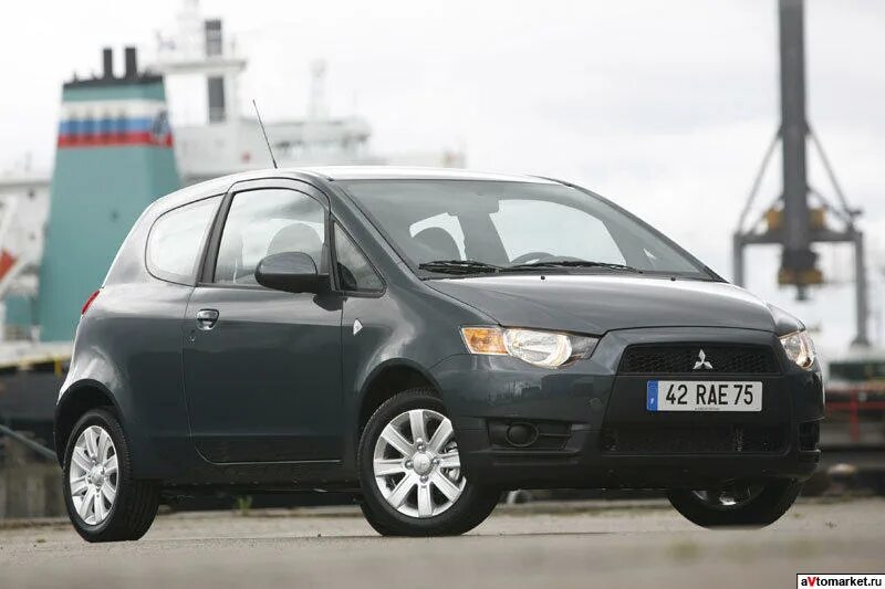 Мицубиси 3 цилиндра. Mitsubishi colt cz3. мицубиси кольт 3. митсубиси кольт 1. митсубиси кольт 2013.