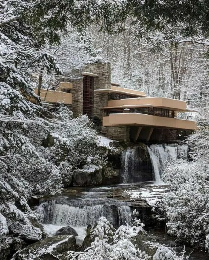 Дом фрэнка ллойда. Fallingwater Фрэнк Ллойд Райт. Ллойд Райт дом над водопадом. Фрэнк Ллойд Райт органическая архитектура. «Дом над водопадом» (Архитектор ф. л. Райт, 1935)..