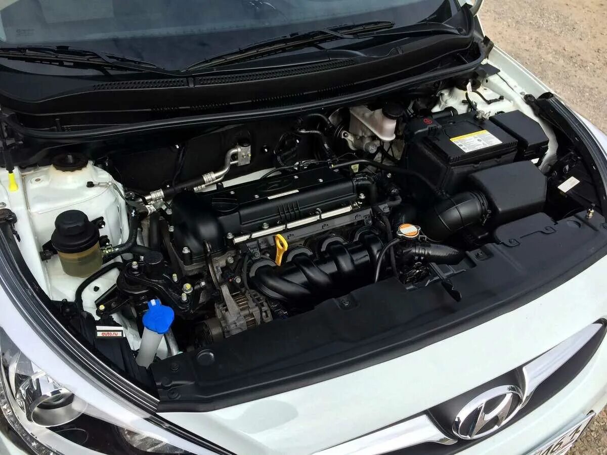 Двигатель Hyundai Solaris 1.4. Hyundai Solaris 2013 двигатель. Хундай Солярис 1 4 двигатель. Hyundai Solaris 2014 двигатель.
